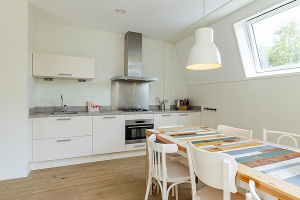 Foto van Luxe appartement dicht bij het strand - Vakantiehuis in Koudekerke - Kitchen