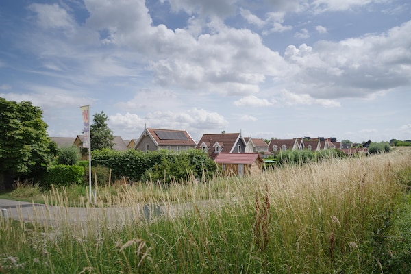 Foto van 6-persoonshuis met prachtige tuin - Vakantiehuis in Wemeldinge - AreaSummer1KM
