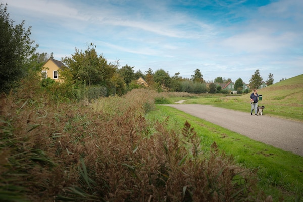 Foto van 6-persoonshuis met prachtige tuin - Vakantiehuis in Wemeldinge - AreaSummer1KM