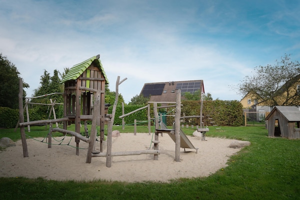 Foto van 6-persoonshuis met prachtige tuin - Vakantiehuis in Wemeldinge - GardenSummer