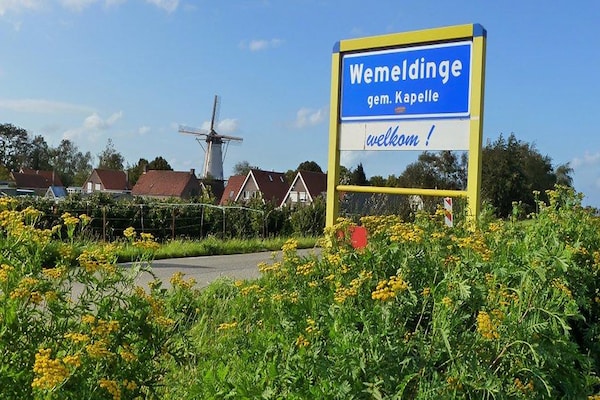 Foto van Chalet in Zeeland met eigen aanlegsteiger - Vakantiehuis in Wemeldinge - AreaSummer1KM