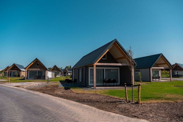 Foto van Duinlodge op vakantiepark, strand op 1,3 km - Vakantiehuis in Cadzand - ParkFacilities