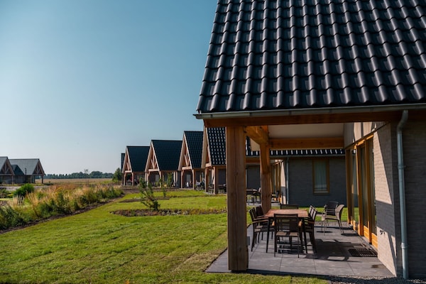 Foto van Duinlodge op vakantiepark, strand op 1,3 km - Vakantiehuis in Cadzand - ParkFacilities
