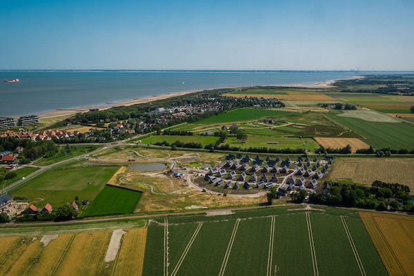 Foto van Duinlodge op vakantiepark, strand op 1,3 km - Vakantiehuis in Cadzand - ParkFacilities