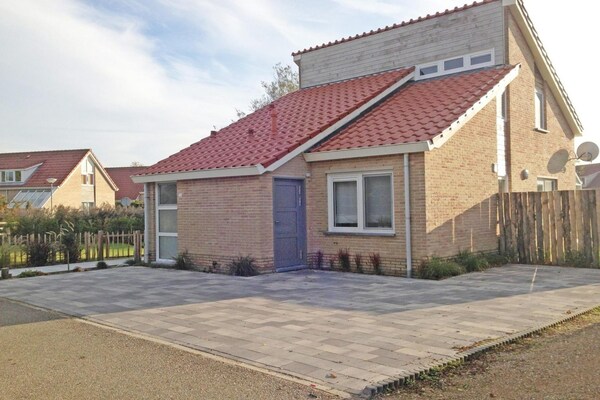 Foto van Bungalow in Breskens met eigen aanlegsteiger - Vakantiehuis in Breskens - ExteriorSummer