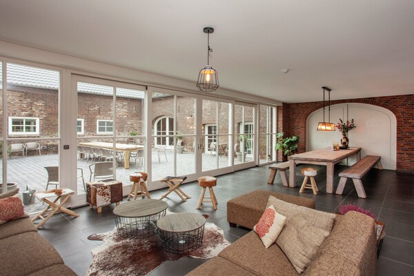 Foto van Huisdiervriendelijk landhuis - Vakantiehuis in Swolgen - LivingRoom