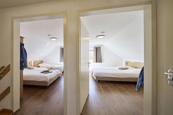 Foto van Boerderij in Limburg met Sauna & Zwembad - Vakantiehuis in Roggel - BedRoom