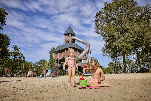 Foto van Boerderij in Limburg met Sauna & Zwembad - Vakantiehuis in Roggel - ParkFacilities