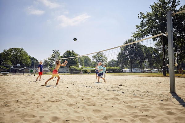 Foto van Boerderij in Limburg met Sauna & Zwembad - Vakantiehuis in Roggel - ParkFacilities
