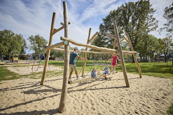 Foto van Boerderij in Limburg met privé sauna - Vakantiehuis in Roggel - ParkFacilities