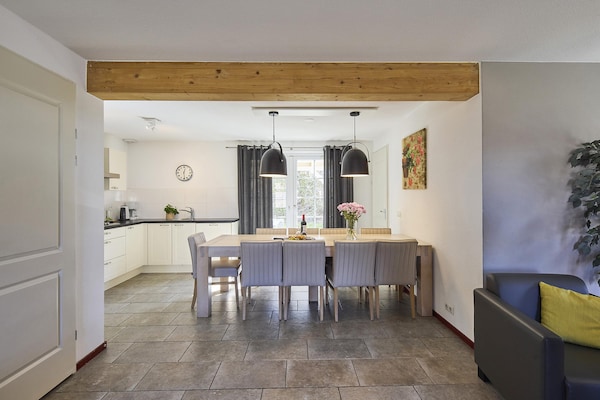 Foto van Boerderij in Limburg met privé sauna - Vakantiehuis in Roggel - DiningRoom