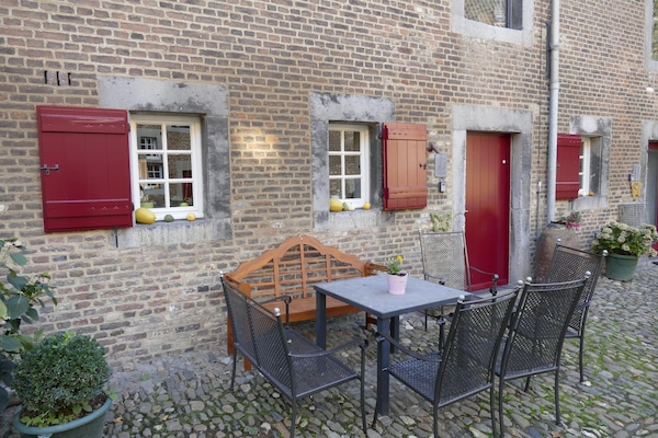 Foto van Groepsretraite in Mesch - Vakantiehuis in Mesch-Eijsden - TerraceBalcony