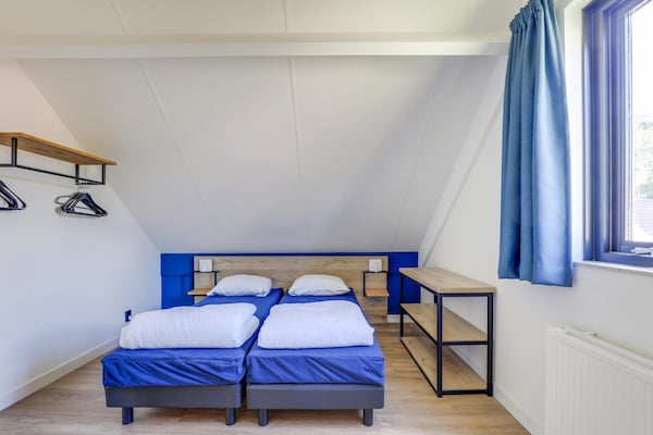 Foto van 6-pers. sauna bungalow aan het meer - Vakantiehuis in Ewijk - BedRoom