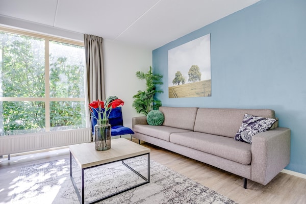 Foto van Beboste bungalow Ewijk voor 6 - Vakantiehuis in Ewijk - LivingRoom