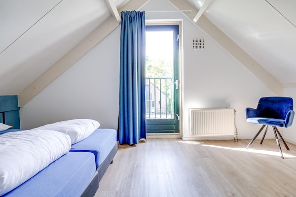 Foto van Beboste bungalow Ewijk voor 6 - Vakantiehuis in Ewijk - BedRoom
