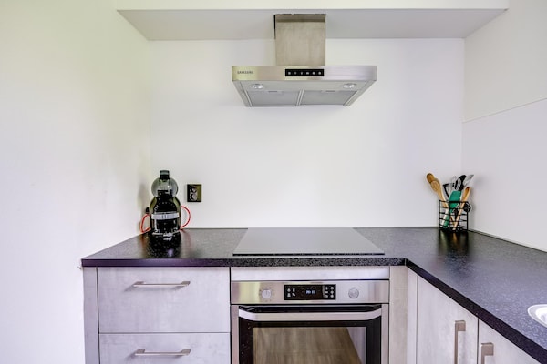 Foto van Beboste bungalow Ewijk voor 6 - Vakantiehuis in Ewijk - Kitchen