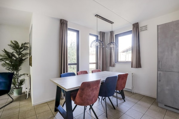 Foto van Rustige bosbungalow voor 6 personen - Vakantiehuis in Ewijk - DiningRoom