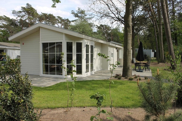 Foto van Comfortabele natuurontsnapping in Otterlo - Vakantiehuis in Otterlo - ExteriorSummer