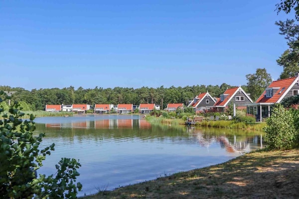 Foto van Comfortabele Veluwe Holiday Base voor 10 personen - Vakantiehuis in Otterlo - AreaSummer5KM