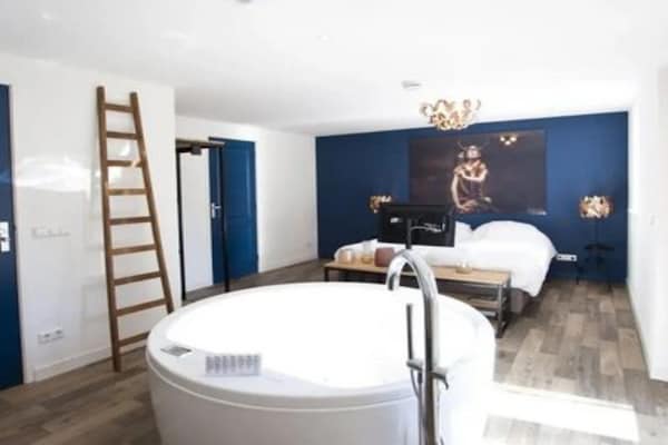 Foto van Comfortabele Veluwe Holiday Base voor 10 personen - Vakantiehuis in Otterlo - BedRoom