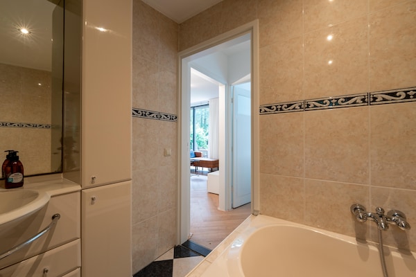 Foto van Vakantiehuis in Zelhem met Bos en Hottub - Vakantiehuis in Zelhem - BathRoom