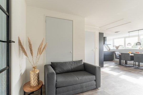 Foto van Vakantiehuis in Silvolde met Hot Tub - Vakantiehuis in Silvolde - LivingRoom