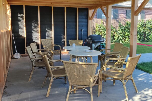 Foto van Vakantiehuis in Silvolde met Hot Tub - Vakantiehuis in Silvolde - TerraceBalcony