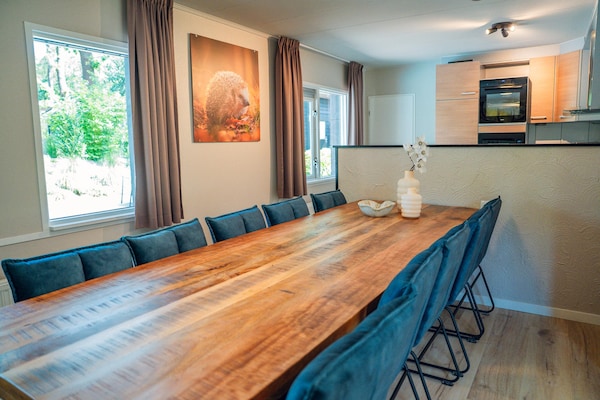 Foto van Wellnesshuis met hottub - Vakantiehuis in Hoenderloo - DiningRoom