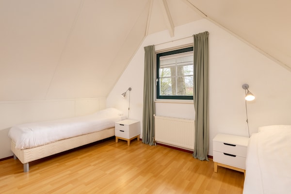 Foto van Vakantiehuis Stoomdouche Twente - Vakantiehuis in Hoge Hexel - BedRoom