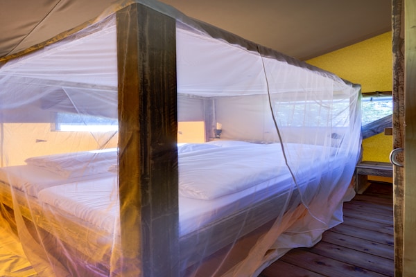 Foto van Chique glamping-uitje met zwembad - Vakantiehuis in Dalfsen - BedRoom