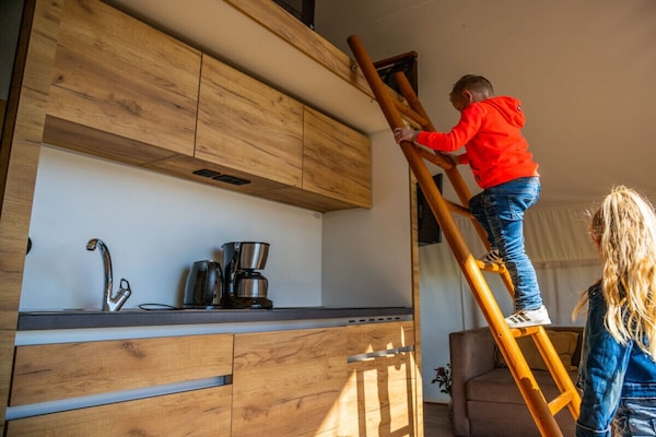 Foto van Glampingtent Luxe 6 - Vakantiehuis in Biddinghuizen - Untagged