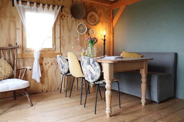 Foto van Huisjes in Friesland met Boerderijbeleving - Vakantiehuis in Tjerkgaast - DiningRoom