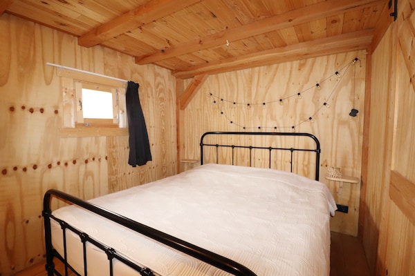 Foto van Huisjes in Friesland met Boerderijbeleving - Vakantiehuis in Tjerkgaast - BedRoom