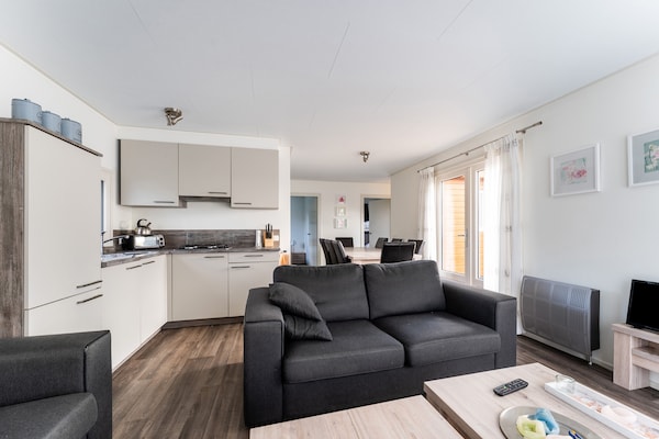 Foto van Luxe chalet met eigen sloep en haven in Bantega Friesland - Kitchen