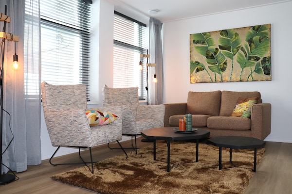 Foto van 2 moderne appartementen in hartje Sneek - Vakantiehuis in Sneek - LivingRoom