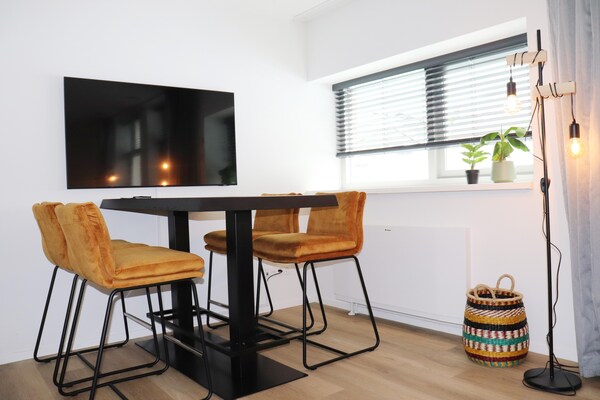 Foto van 2 moderne appartementen in hartje Sneek - Vakantiehuis in Sneek - DiningRoom