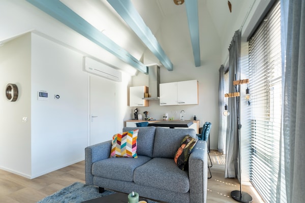 Foto van 2 moderne appartementen in hartje Sneek - Vakantiehuis in Sneek - LivingRoom