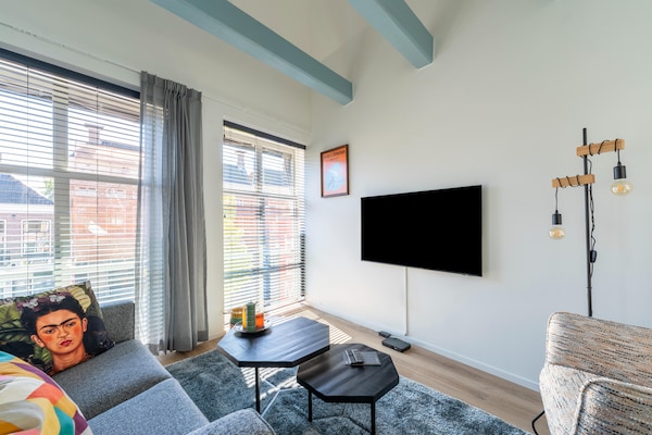 Foto van 2 moderne appartementen in hartje Sneek - Vakantiehuis in Sneek - LivingRoom