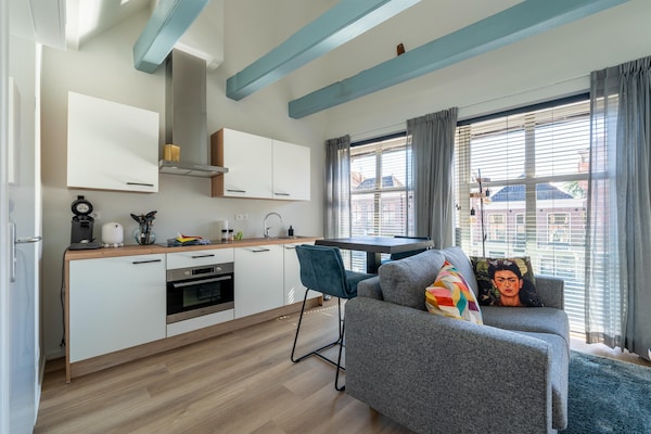 Foto van 2 moderne appartementen in hartje Sneek - Vakantiehuis in Sneek - DiningRoom