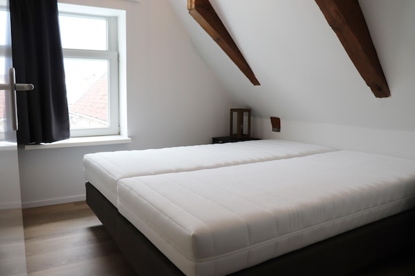 Foto van 2 moderne appartementen in hartje Sneek - Vakantiehuis in Sneek - BedRoom