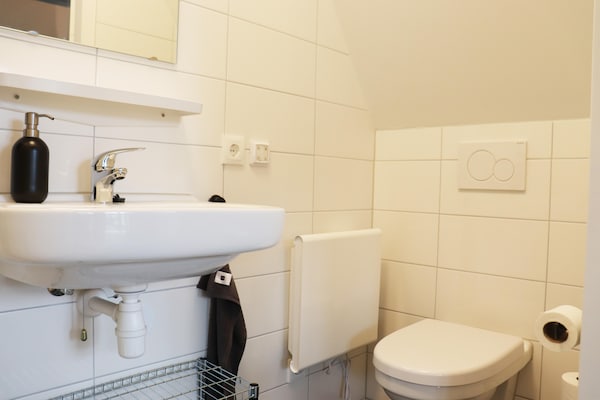 Foto van 2 moderne appartementen in hartje Sneek - Vakantiehuis in Sneek - BathRoom
