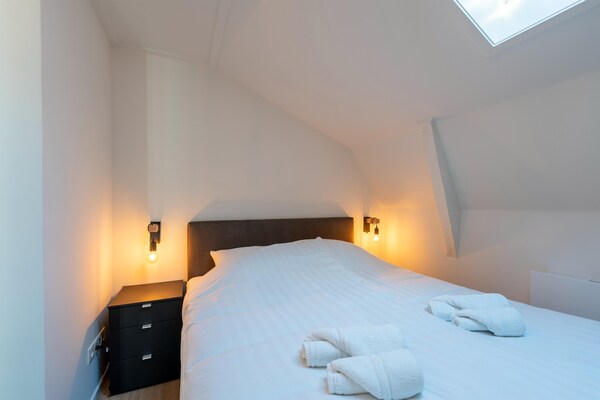 Foto van 2 moderne appartementen in hartje Sneek - Vakantiehuis in Sneek - BedRoom