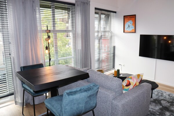 Foto van 2 moderne appartementen in hartje Sneek - Vakantiehuis in Sneek - LivingRoom