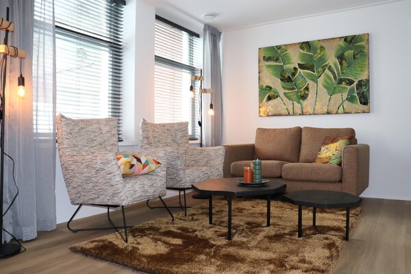 Foto van 2 moderne appartementen in hartje Sneek - Vakantiehuis in Sneek - LivingRoom