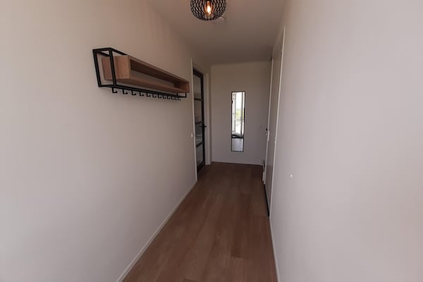 Foto van Twee naast elkaar gelegen luxe villa's in Friesland - HallReception