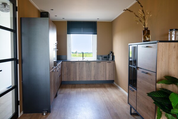 Foto van Groepsreis in Friesland - Vakantiehuis in Leons - Kitchen