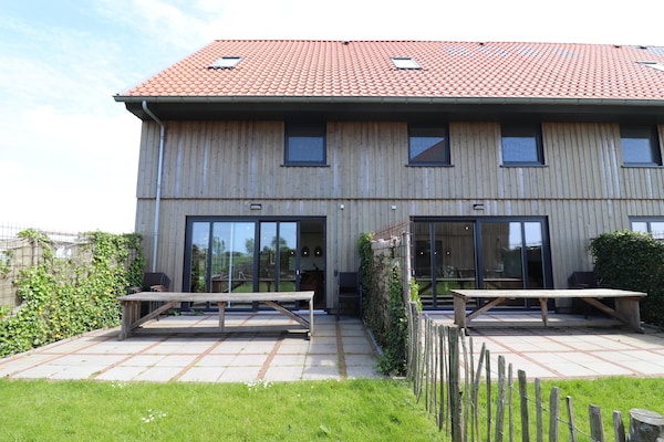 Foto van Groepsreis in Friesland - Vakantiehuis in Leons - ExteriorSummer