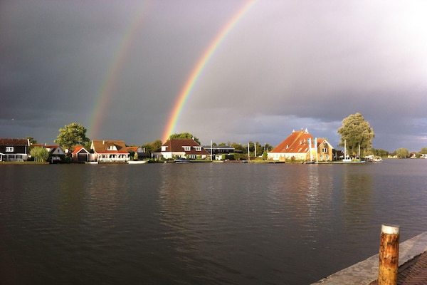 Foto van Vakantiehuis in Grou met Bubbelbad - Vakantiehuis in Grou - Ambiance