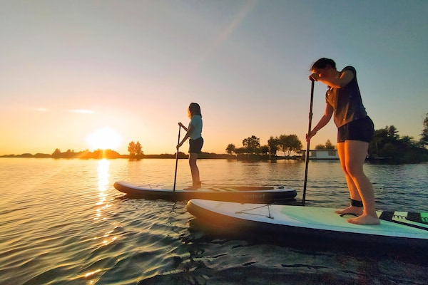 Foto van Friesland Chalet nabij het water - Vakantiehuis in De Veenhoop - ParkFacilities