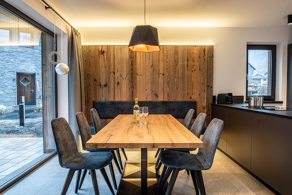Foto van Chalet in Pinzgau bij Skipistes & Sauna - Vakantiehuis in Wald im Pinzgau - DiningRoom